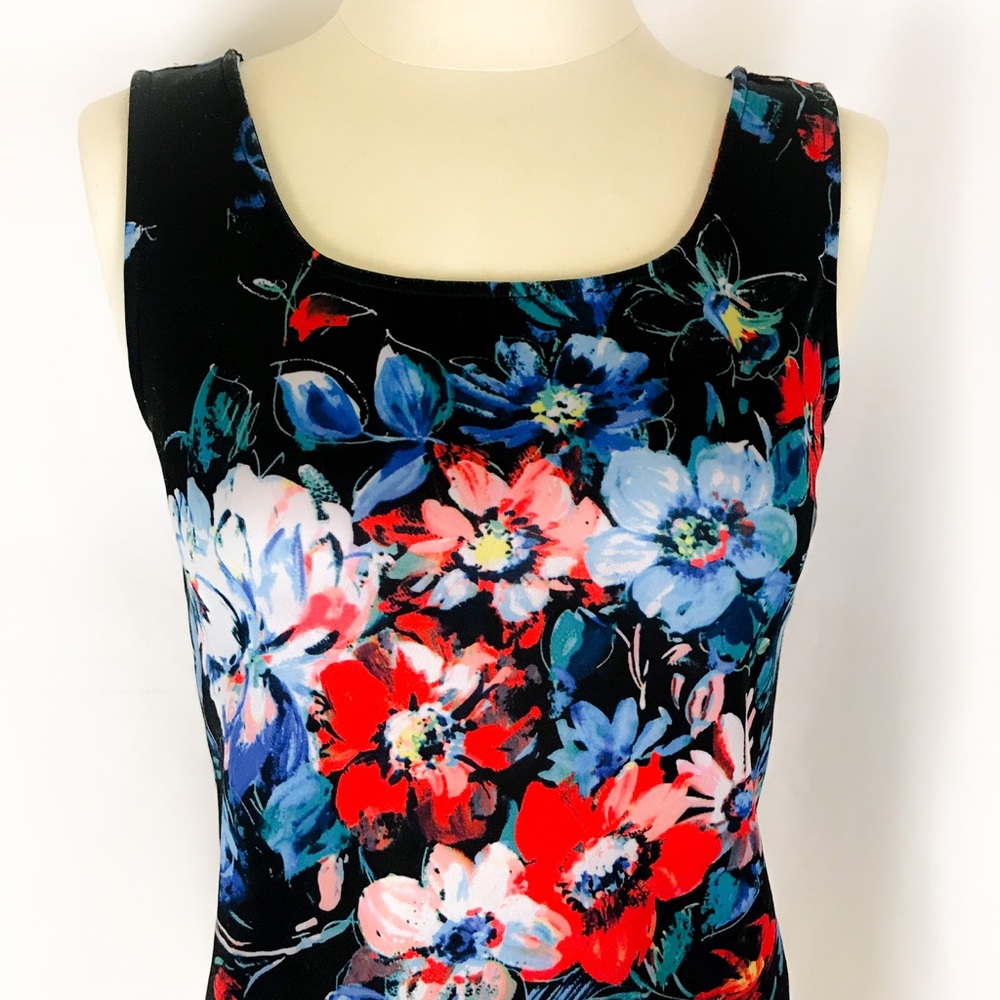 Betsey Johnson Floral Print Sleeveless Top in Sz 2